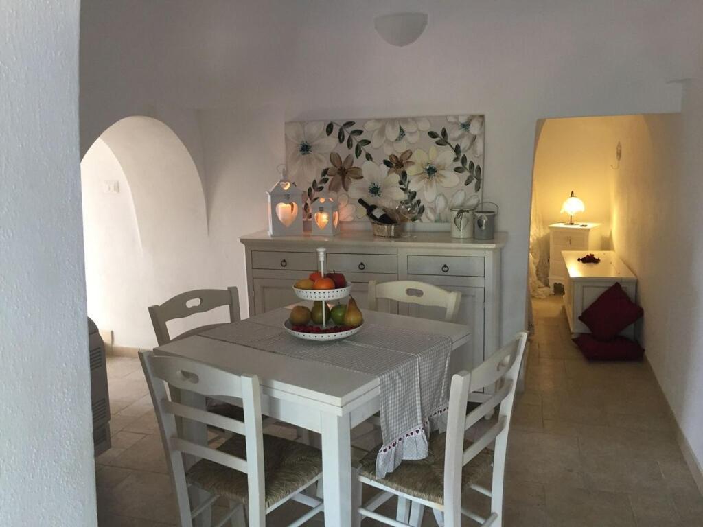 Chateaux Des Trulli San Michele Salentino Exteriér fotografie