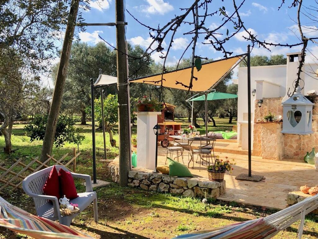 Chateaux Des Trulli San Michele Salentino Exteriér fotografie
